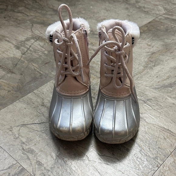 Nautica Other - Kids Pink and Silver Nautica Duck Boots